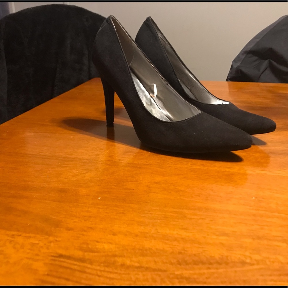 Black velvet like heels